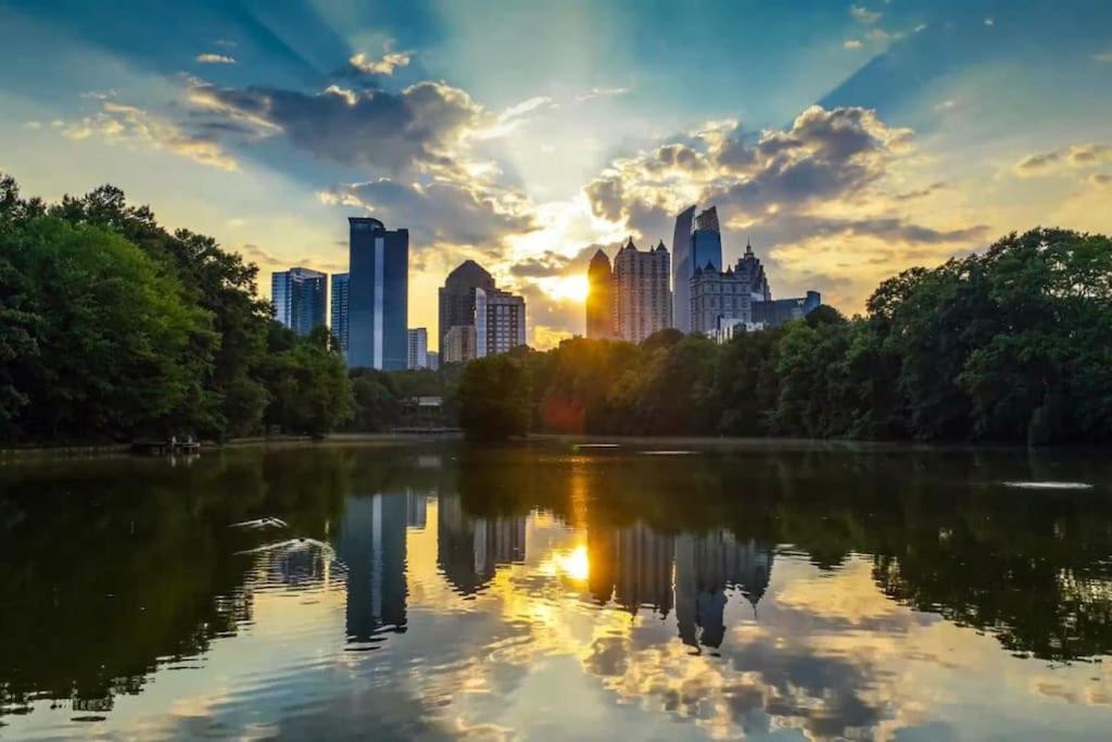 Mbz Stadium*Modern House*King Bed*Wi-Fi*Smart Tv Atlanta Exteriör bild